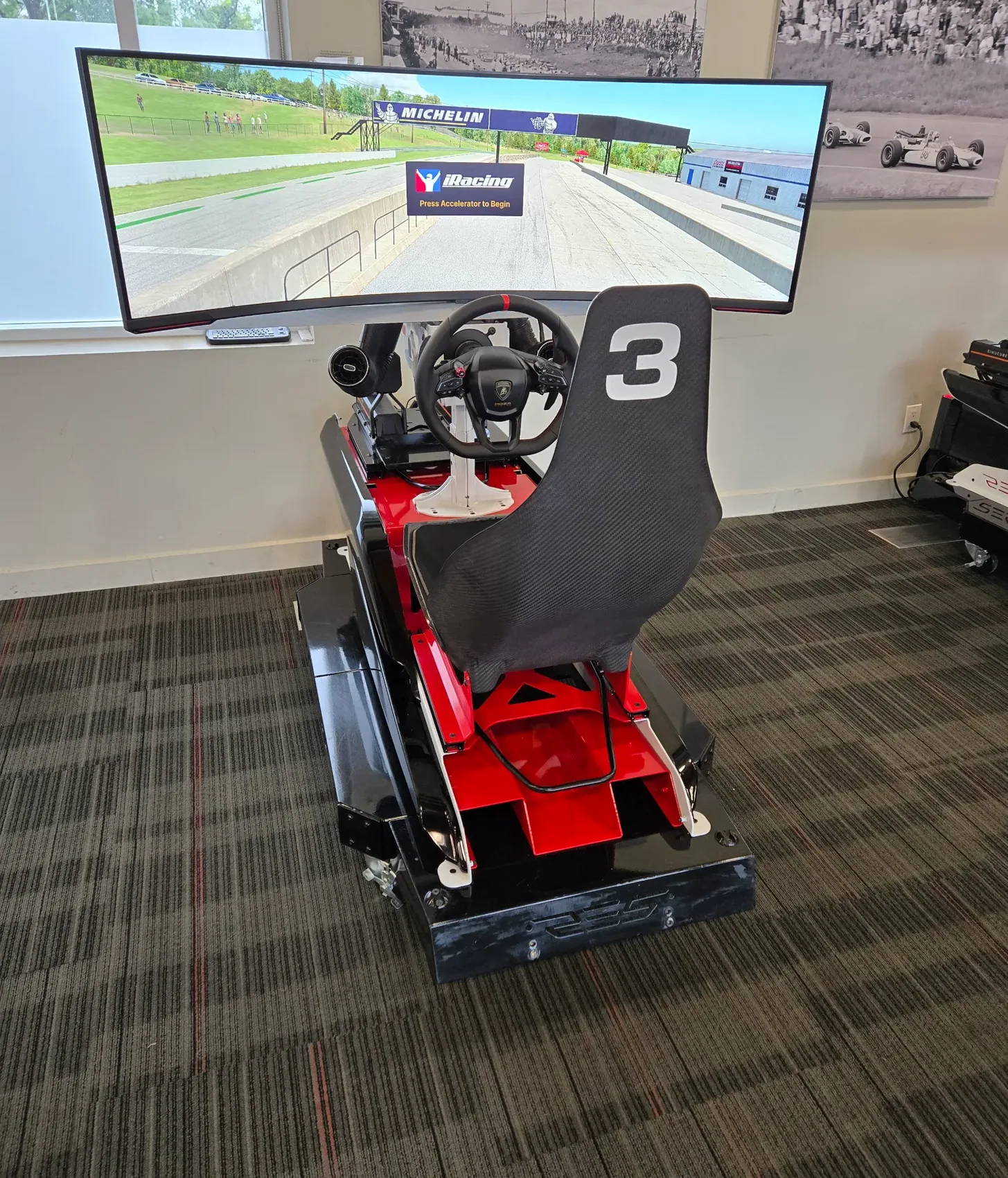 One Single Simulator at a Simuluxor event