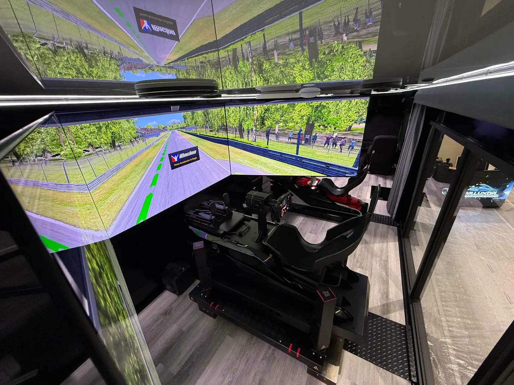 Complete Mobile Race Studio at a Simuluxor event